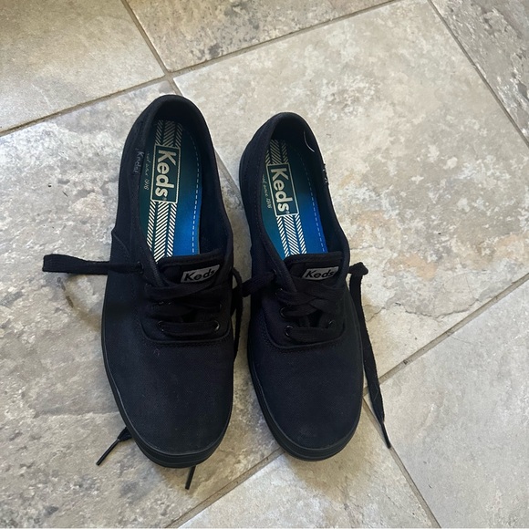 Womens Keds Champion Shoes - Picture 2 of 6